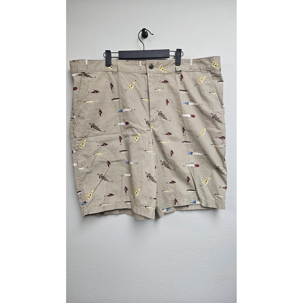 Magellan Outdoors Shorts Mens 42 Beige Fishing Lure Print 100% Cotton Chino